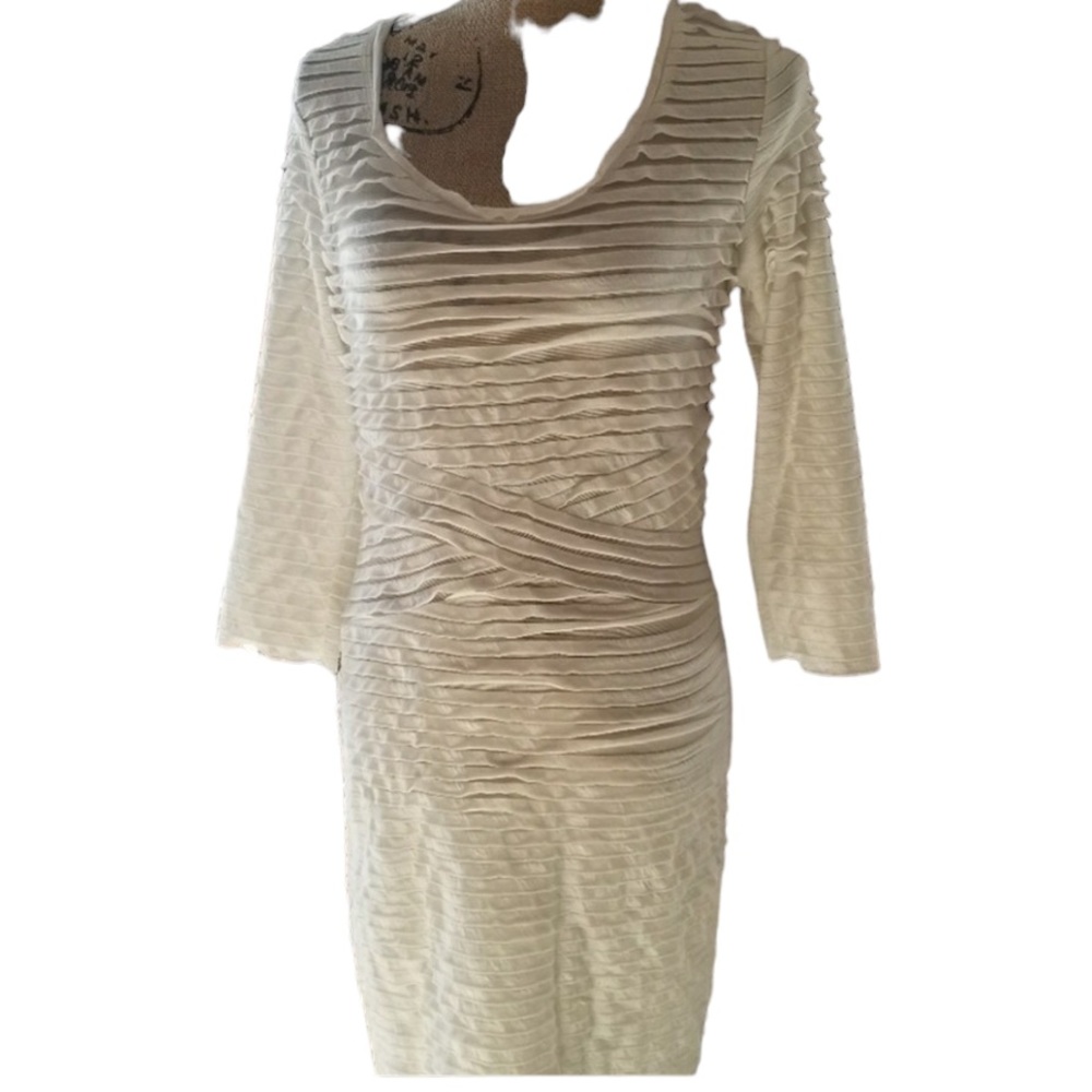 Max Studio size medium ivory off white lined dress 3/4 sleeve tiered look - Picture 2 of 3